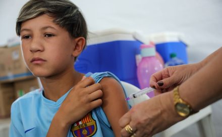 Vacinação de meninos contra o HPV chega a 74% no estado de São Paulo